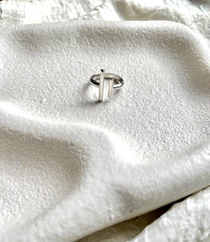 Adjustable T-Bar Ring