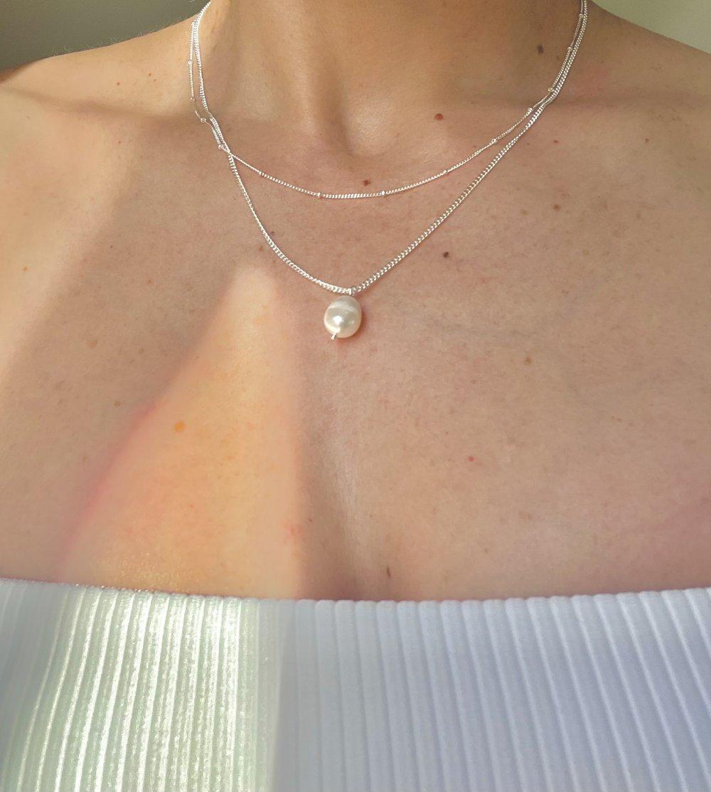 The Pearl Drop Necklace