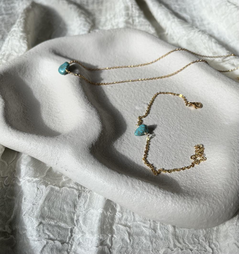 The Turquoise Stone Necklace